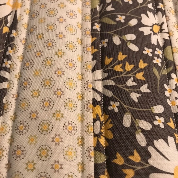 New, handmade extra large casserole dish hot pad - Picture 2 of 3